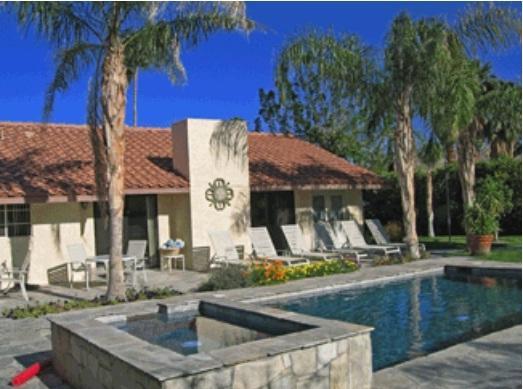 بالم سبرينغس Triangle Inn Clothing Optional Resort For Men المظهر الخارجي الصورة